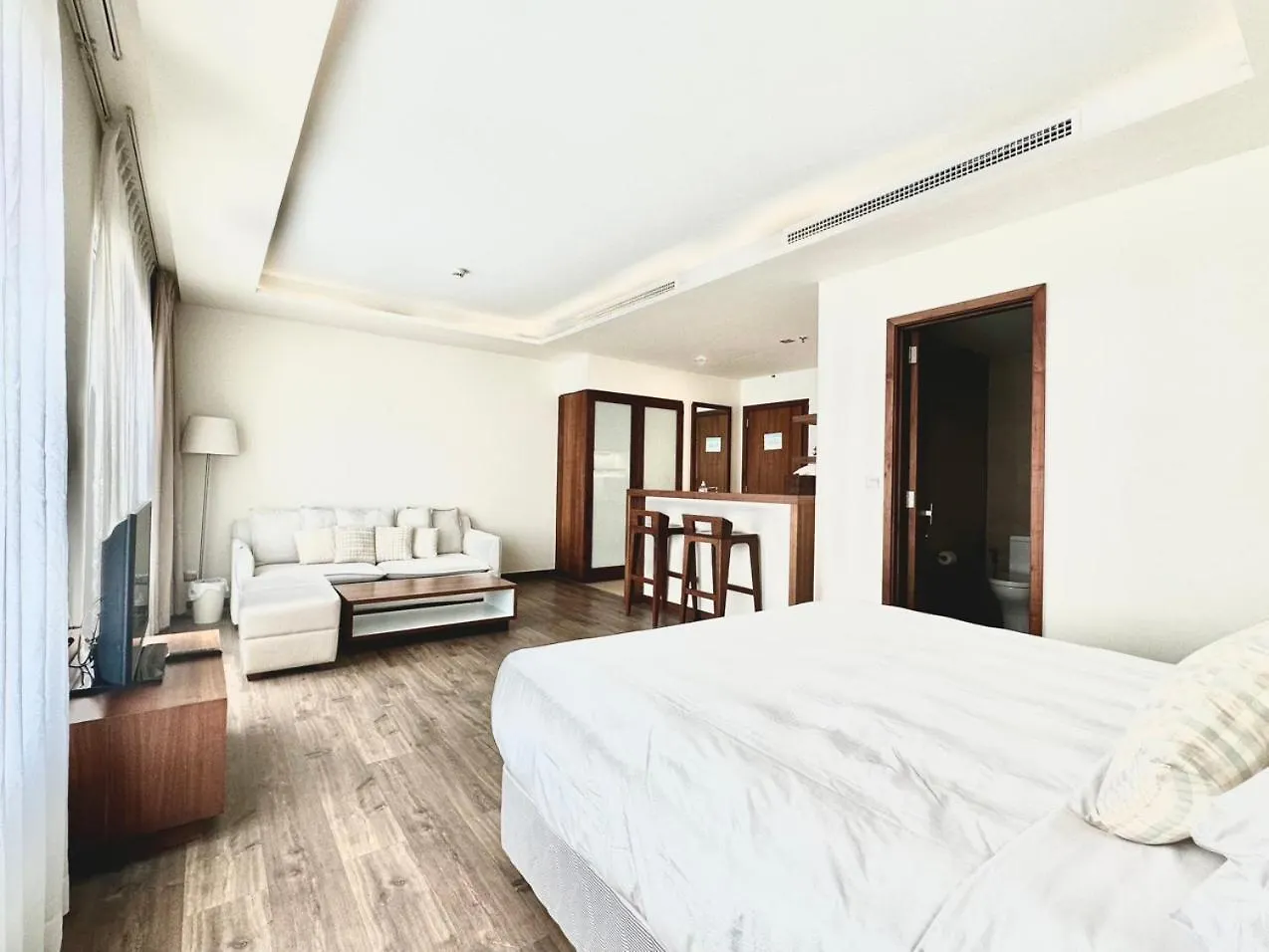 Can Ho Alacate Doi Dien Bien Da Nang 0*,  Vietnam